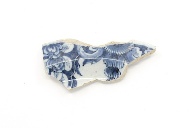 Blue-white earthenware (faience), 