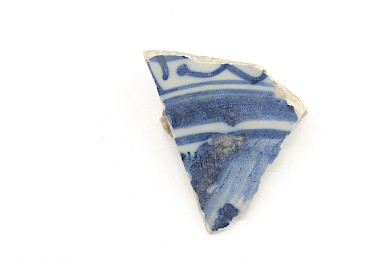 Blue-white earthenware (faience), 