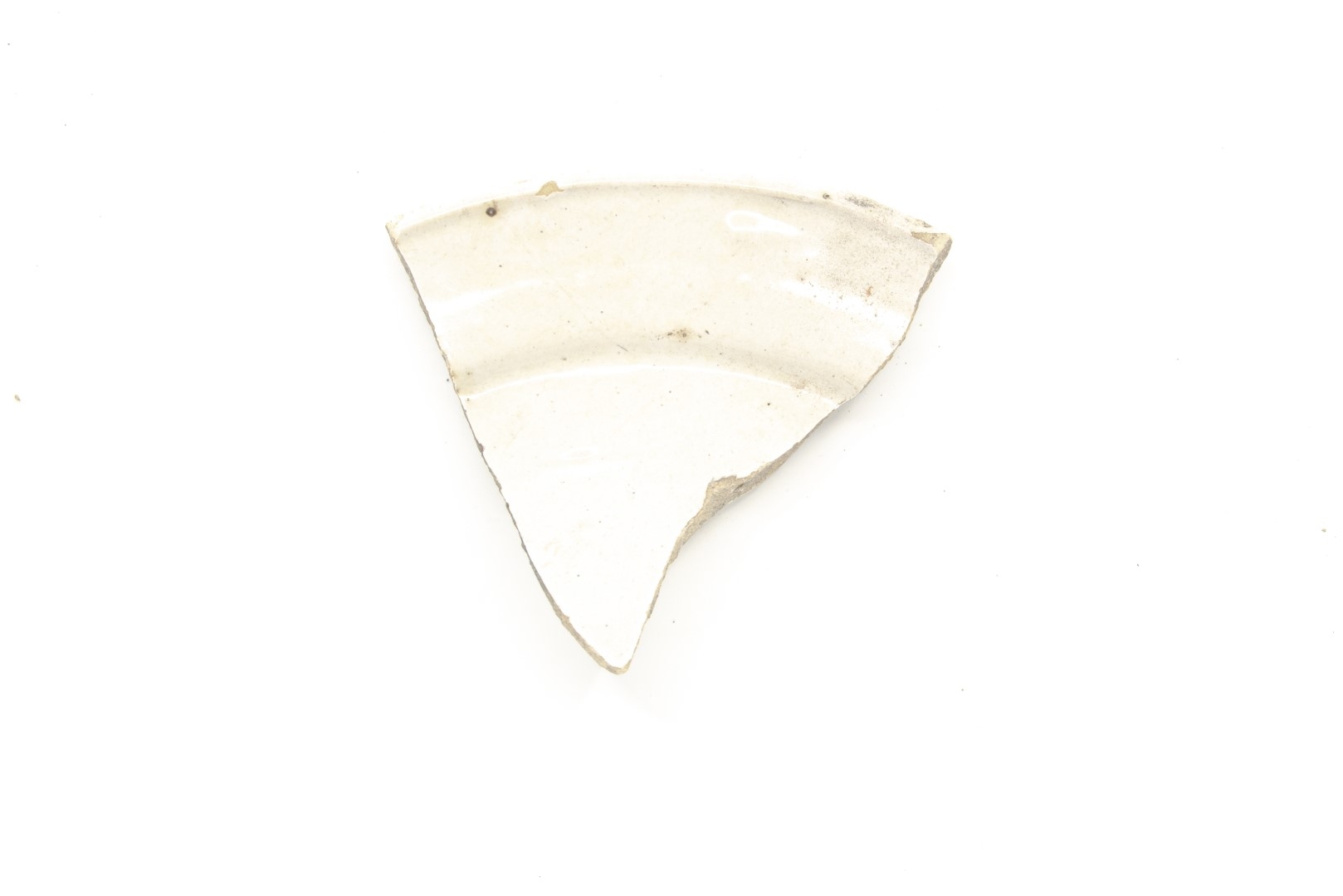 White-fired tin-glazed fragments,