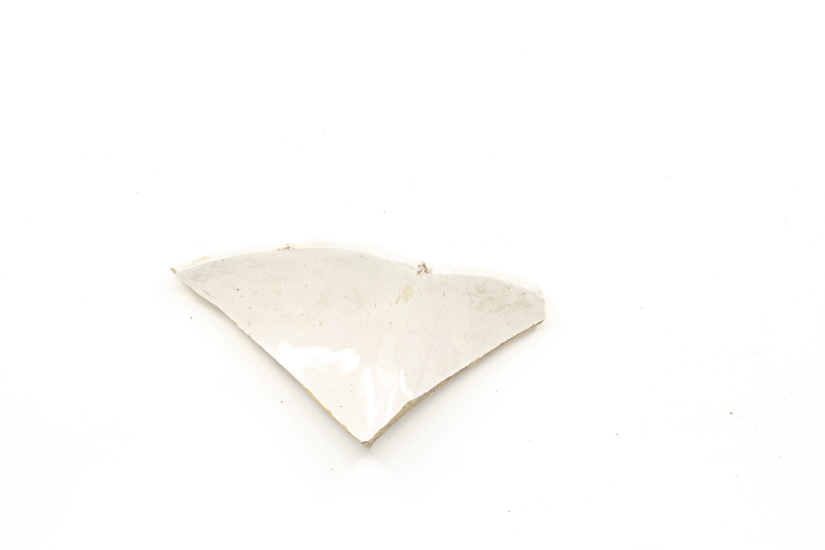 White-fired tin-glazed fragments,